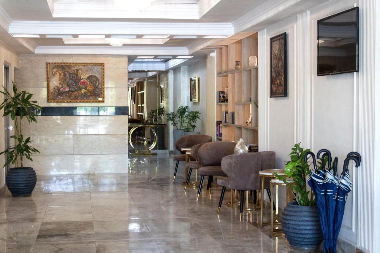 Orient Hotel 비슈케크 외부 사진